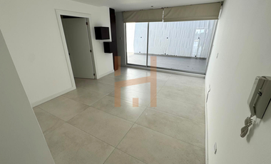 Departamento de renta en Cumbayá Urbanización Vista Grande, 2 dorms con baño, 70m2 de terraza.