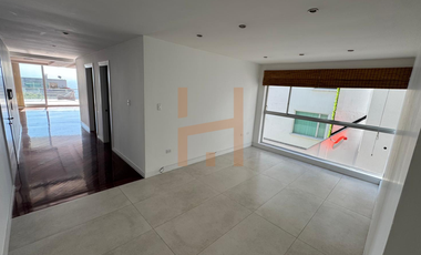 Departamento de renta en Cumbayá Urbanización Vista Grande, 2 dorms con baño, 70m2 de terraza.