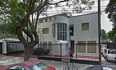 CASA ADJUDICADA EN VENTA EN COL. ANZURES, CDMX.