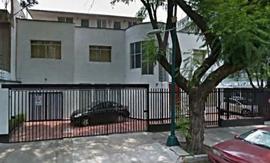 CASA ADJUDICADA EN VENTA EN COL. ANZURES, CDMX.