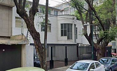 CASA ADJUDICADA EN VENTA EN COL. ANZURES, CDMX.