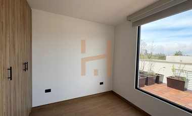 Casa de renta en Pifo, por Estrenar, Zona Residencial, Cerca a La Ruta Viva, Mine School, Conjunto cerrado.