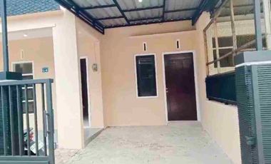 RUMAH CANTIK CENTRAL PARK MELATI BLITAR