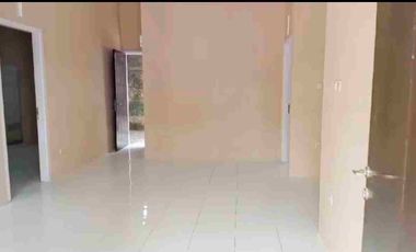RUMAH CANTIK CENTRAL PARK MELATI BLITAR
