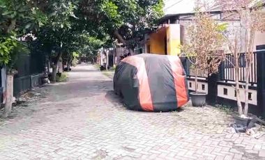RUMAH CANTIK CENTRAL PARK MELATI BLITAR