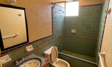 Casa en Renta; Fraccionamiento Colomos Providencia en Guadalajara, Jalisco.