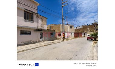 Venta De Casa Tres Pisos De Calle A Calle Para Proyeccion De Negocio - Talara//ID: 1167351