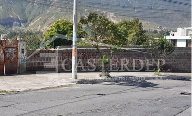 Venta de terreno en la Av. Equinocial, Mitad del mundo