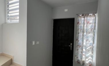 Casa en renta en Bello Amanecer Residencial Guadalupe a un lado de FINSA GPE