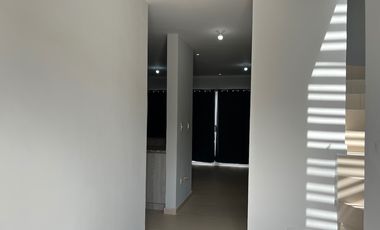 Casa en renta en Bello Amanecer Residencial Guadalupe a un lado de FINSA GPE