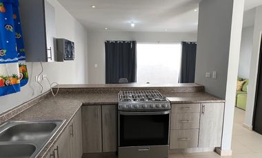 Casa en renta en Bello Amanecer Residencial Guadalupe a un lado de FINSA GPE