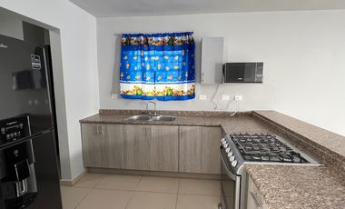 Casa en renta en Bello Amanecer Residencial Guadalupe a un lado de FINSA GPE