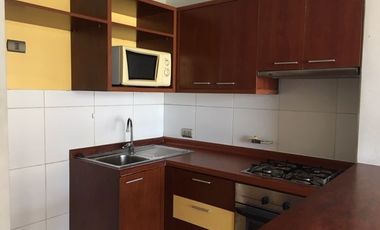 Departamento con Terraza, metro Sta Lucía.