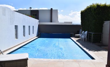 Casa de venta en Urbanización La Viña, Tumbaco, Ecuador.