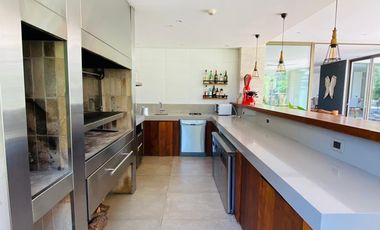 VENTA ESPECTACULAR CASA MEDITERRÁNEA EN LAS BRISAS DE CHICUREO – DISEÑO VANGUARDISTA, LUJO Y FUNCIONALIDAD - 5D + 4B + GRAN SERVICIO + QUINCHO +