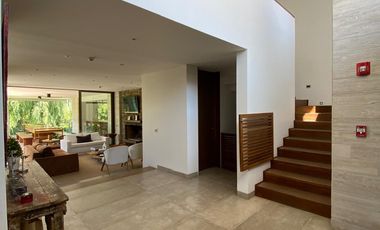VENTA ESPECTACULAR CASA MEDITERRÁNEA EN LAS BRISAS DE CHICUREO – DISEÑO VANGUARDISTA, LUJO Y FUNCIONALIDAD - 5D + 4B + GRAN SERVICIO + QUINCHO +