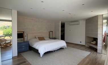 VENTA ESPECTACULAR CASA MEDITERRÁNEA EN LAS BRISAS DE CHICUREO – DISEÑO VANGUARDISTA, LUJO Y FUNCIONALIDAD - 5D + 4B + GRAN SERVICIO + QUINCHO +