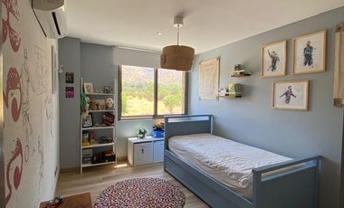 VENTA ESPECTACULAR CASA MEDITERRÁNEA EN LAS BRISAS DE CHICUREO – DISEÑO VANGUARDISTA, LUJO Y FUNCIONALIDAD - 5D + 4B + GRAN SERVICIO + QUINCHO +