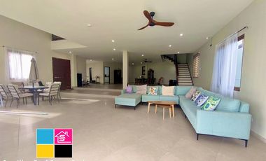 Modern Overlooking House with Infinity Pool for Sale in Consolacion Cebu