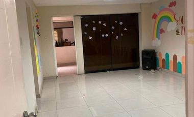 Alquiler de interesante predio con doble zonificación