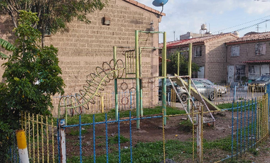 CASA EN REMATE EN U. H. LIENZO CHARRO IZTAPALAPA CDMX