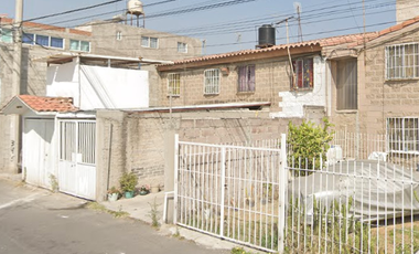 CASA EN REMATE EN U. H. LIENZO CHARRO IZTAPALAPA CDMX