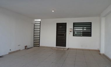 Casa en renta en Privada La Castaña Apodaca NL a unas cuadras de la Av Miguel Alemán