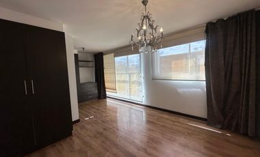 Casa de venta, Cumbayá, cerca al parque central, precio de oportunidad