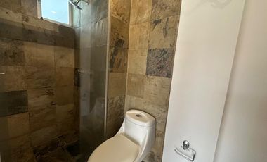 Casa de venta, Cumbayá, cerca al parque central, precio de oportunidad