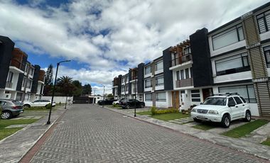 Casa de venta, con mejoras, no requiere nada, Sector Dean Bajo, Conocoto