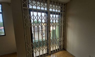 ALQUILO DEPARTAMENTO 4 DORMITORIOS SAUCES 7