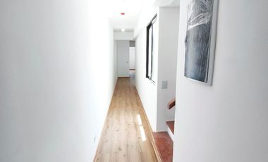 VENTA DE DÚPLEX DE 3 DORMITORIOS CON COCHERA Y DEPÓSITO – URB. CHAMA, SURCO