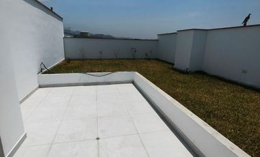 VENTA DE DÚPLEX DE 3 DORMITORIOS CON COCHERA Y DEPÓSITO – URB. CHAMA, SURCO