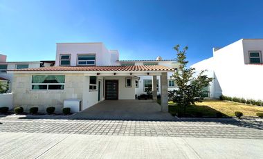 CASA EN VENTA EN METEPEC