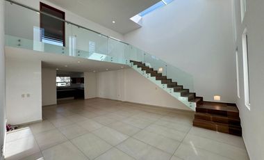 CASA EN VENTA EN METEPEC