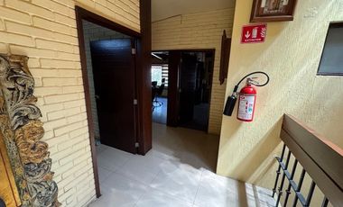 Casa en Renta con Uso de Suelo Comercial, Lomas del Country