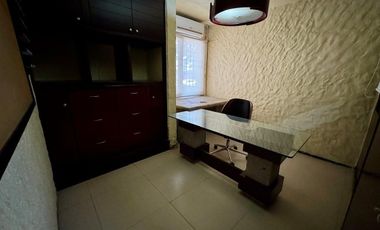 Casa en Renta con Uso de Suelo Comercial, Lomas del Country