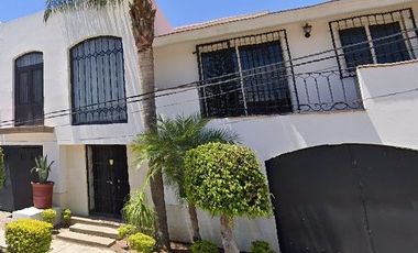 Casa En Venta en Paseo De Los Duraznos, Jalisco.