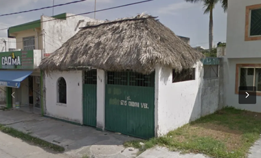 CASA EN VENTA OPORTUNIDAD INVERSION  UN PATRIMONIO O NEGOCIO C. Cedro 119, Del Bosque, 77019 Chetumal, Q.R.