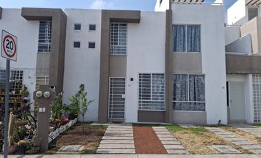 Casa en renta Queretaro en puerta navarra