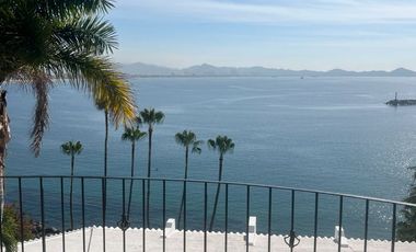 Estudio en renta frente al mar en Playa Sol con acceso directo a la playa