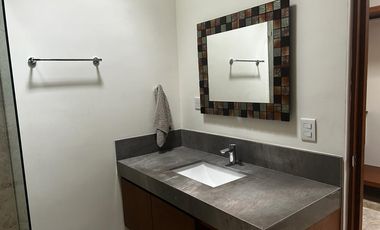 Townhouse en renta en Montebello en Privada Alta Teyra