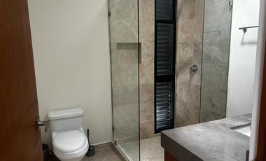 Townhouse en renta en Montebello en Privada Alta Teyra