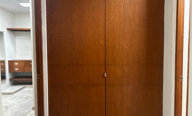 Townhouse en renta en Montebello en Privada Alta Teyra