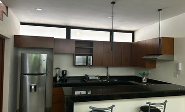 Townhouse en renta en Montebello en Privada Alta Teyra