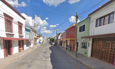 CASA EN VENTA CON LOCAL COMERCIAL EXCELENTE UBICASION PARA NEGOCIO RECUPERACION BANCARIA C. Centenario 222, Zona Centro, 79610 Rioverde, S.L.P.