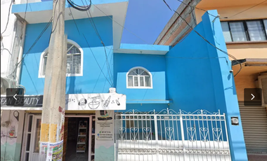CASA EN VENTA CON LOCAL COMERCIAL EXCELENTE UBICASION PARA NEGOCIO RECUPERACION BANCARIA C. Centenario 222, Zona Centro, 79610 Rioverde, S.L.P.