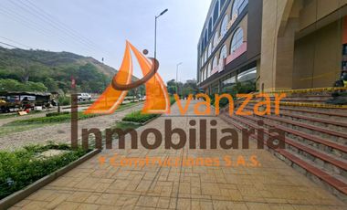 ARRIENDO LOCAL ESTRENAR GIRON COLONIAL CENTRO COMERCIAL