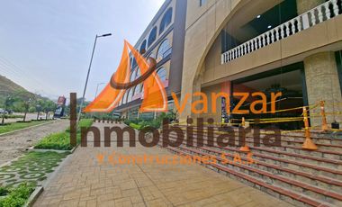 ARRIENDO LOCAL ESTRENAR GIRON COLONIAL CENTRO COMERCIAL