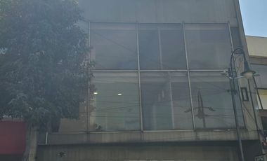 EDIFICIO EN RENTA, CENTRO DE TOLUCA, A UN LADO DEL TEATRO MORELOS